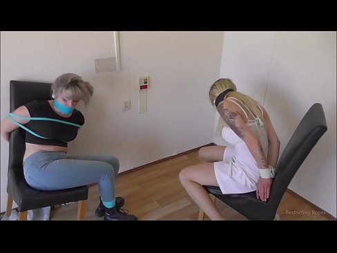 ❤️ व्यसनाधीन / बांधलेले आणि गुंडाळलेले / संकटात मुलगी आमच्याकडे mr.porn-evooli.ru ❤